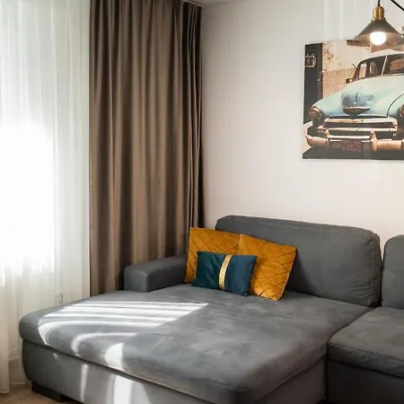 Quiet Quality By Taboo Apartment