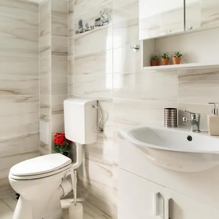 Quiet Quality By Taboo Apartment *